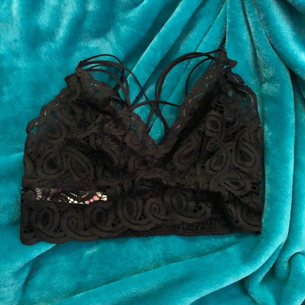 black victoria secret bralette